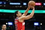 媒体人：布罗格登32岁退役但有的同龄人仍拼双向 NBA悲欢也不相通